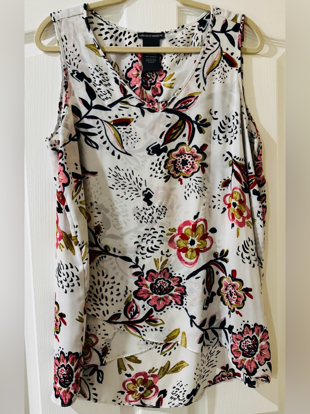 Chelsea‎ & Theodore V-neck Sleeveless Tank Top Women’s Large Whimsical Floral